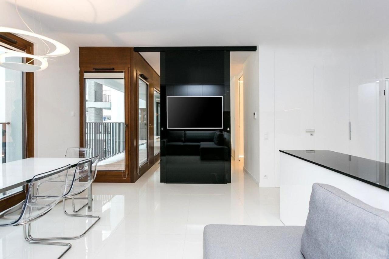 Moko City Apartments Варшава Экстерьер фото